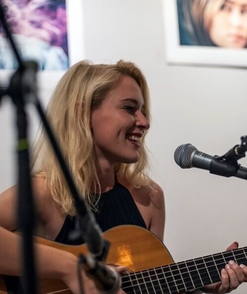 Kantautorka Nina Bajsić objavila novi singl “Zelena”