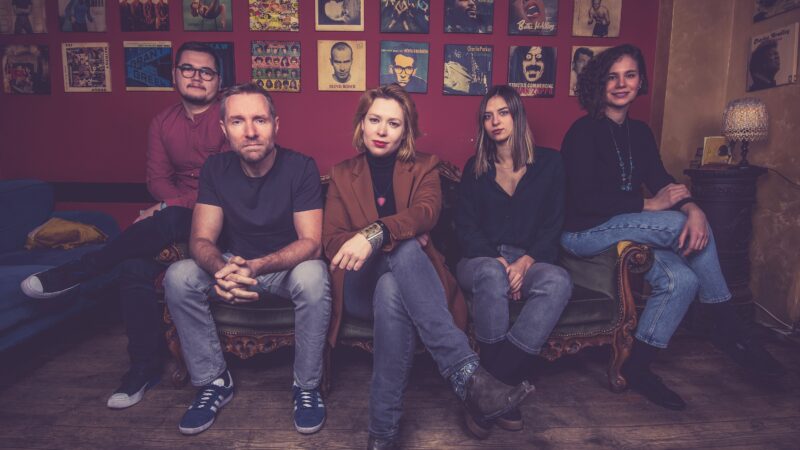 Ana & The Changes zovu na “Sabiranje” u klubu Karmakoma 16. maja